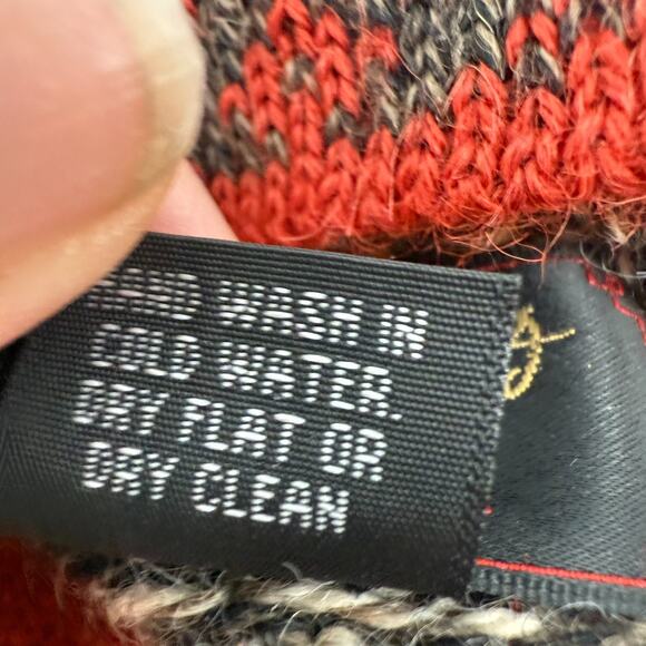 Invisible World Alpaca Beanie Hat & Fingerless Gloves Set M Red Gray Fair Isle - Picture 7 of 7